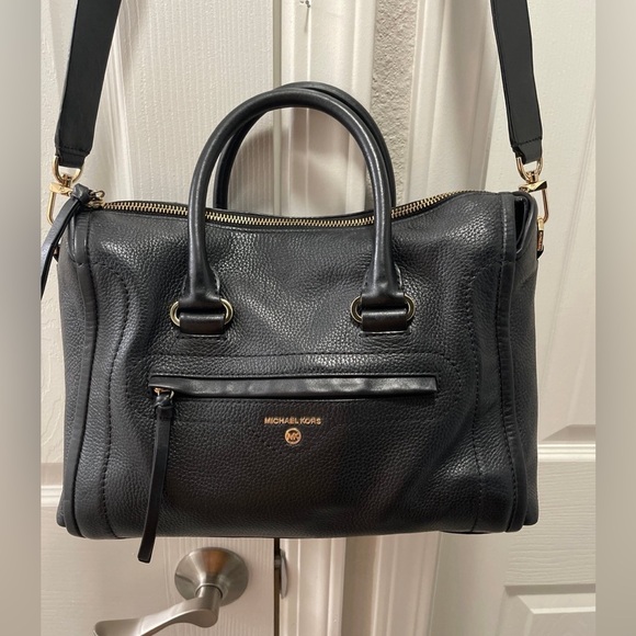 Michael Kors  Purse - Picture 2 of 13